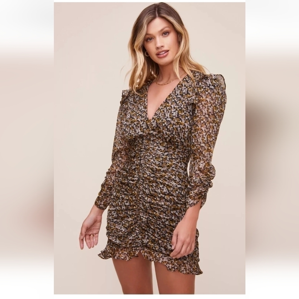 ASTR XS The Label Kimbra Dress Mini Ruched Floral Long Sleeve Ruffle V Neck